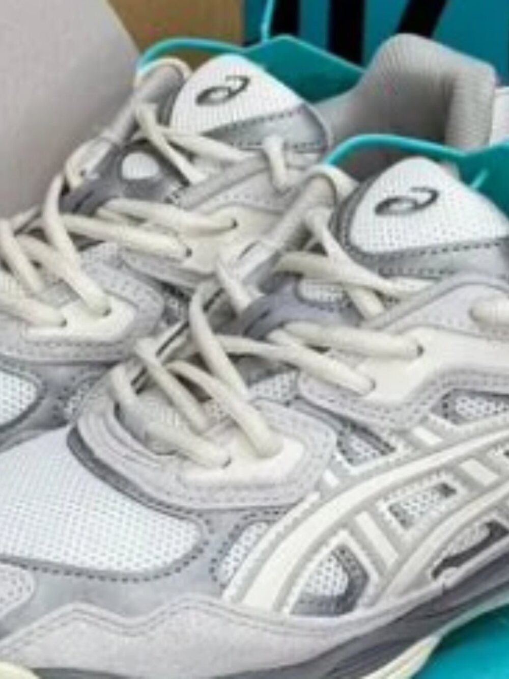 ASICS GEL-NYC Running Shoes White Silver